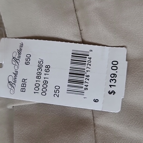 New with tags Brooks Brothers pants.  Size 6 - Picture 4 of 10